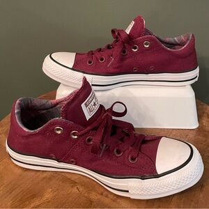 Converse Women’s Chuck Taylor sneaker